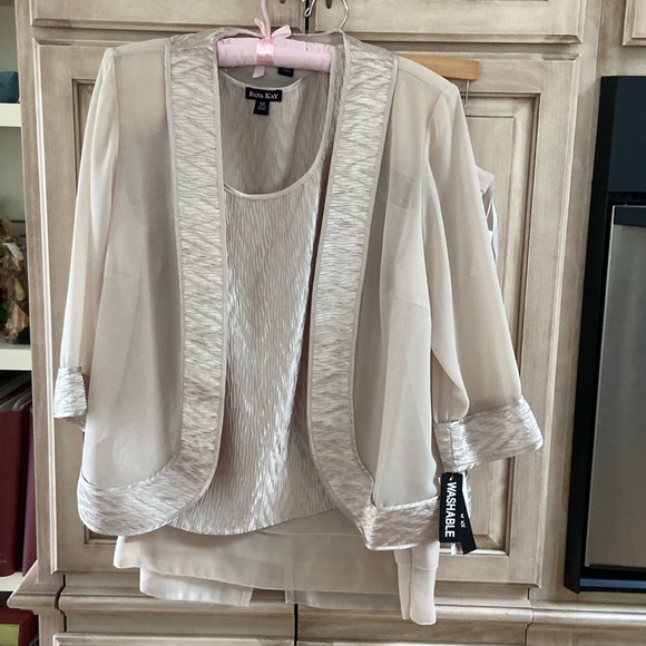 Dana Kay skirt set sz 16 W beige evening NWT jacket shell skirt - Picture 2 of 11